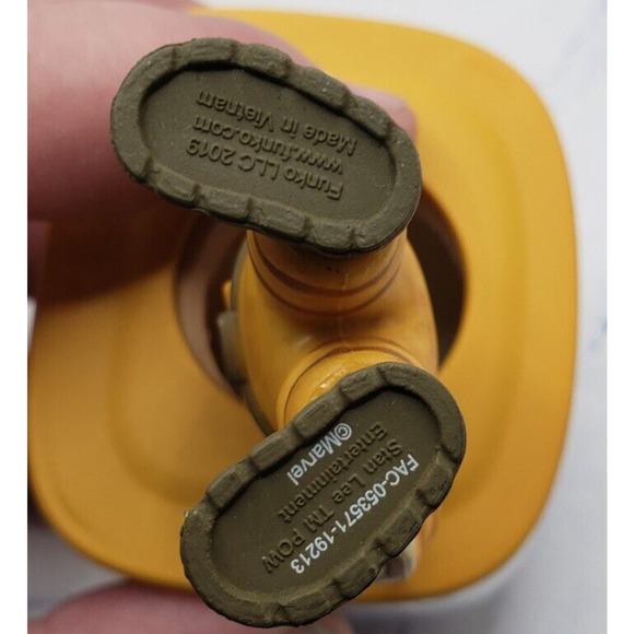 Funko Pop! 2019 NYCC Fall Convention Exclusive Stan Lee Astronaut #519 - Picture 8 of 16